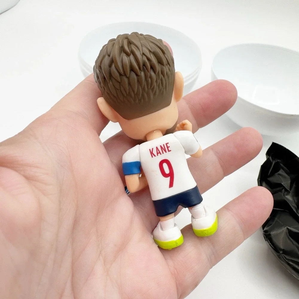 Zuru Ballers 2026 FIFA World Cup RARE Soccer Harry Kane England Figure